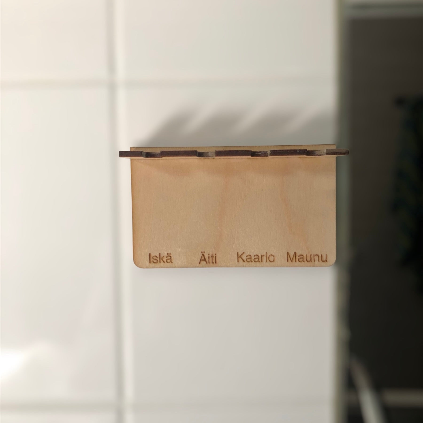 Hammasharjateline nimellä