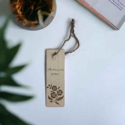 Kirjanmerkki kukkakuvio