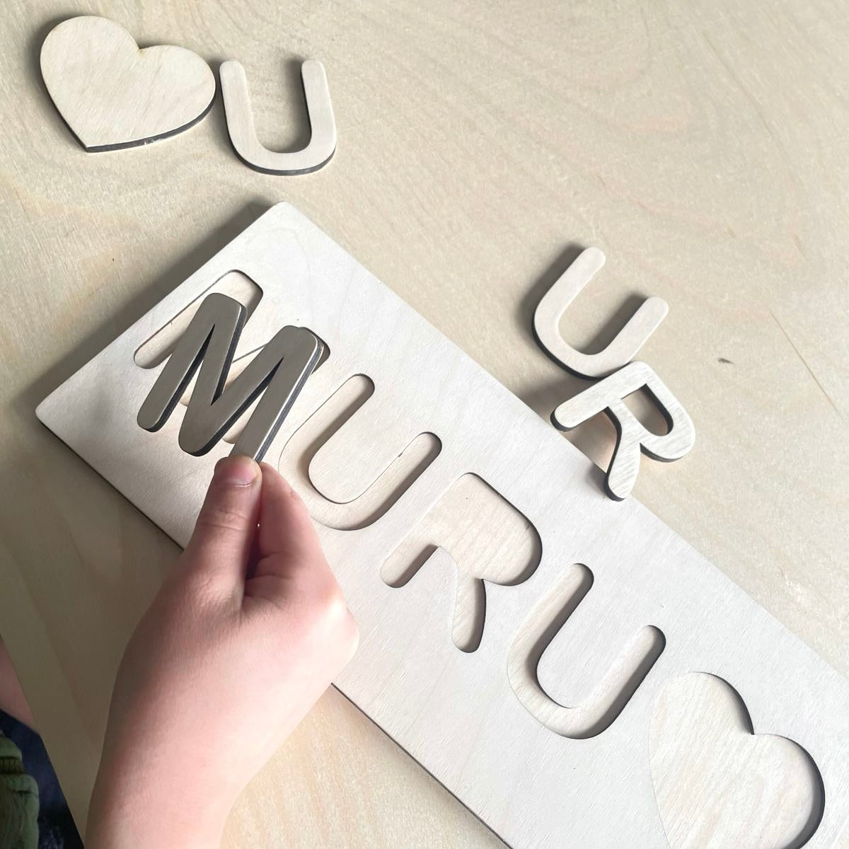 Palapeli-omalla-tekstilla