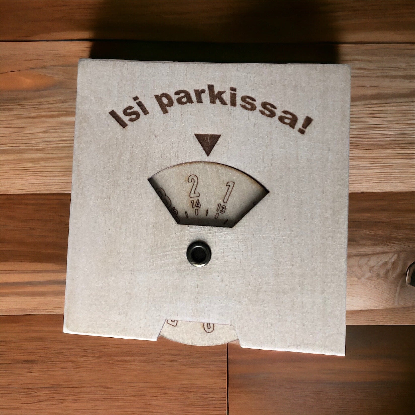 Parkkikiekko omalla tekstillä