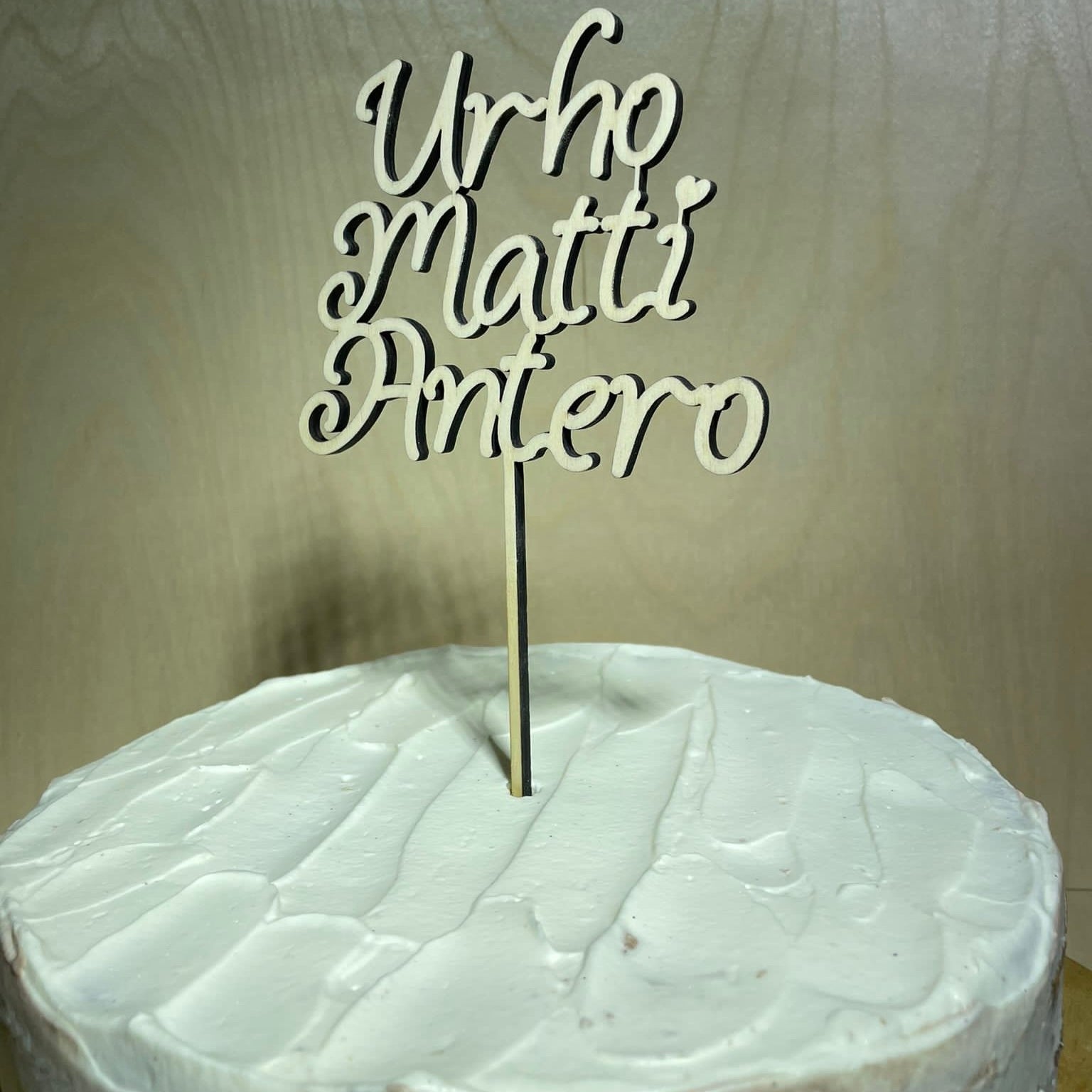 Kakkukoriste lapsen nimellä