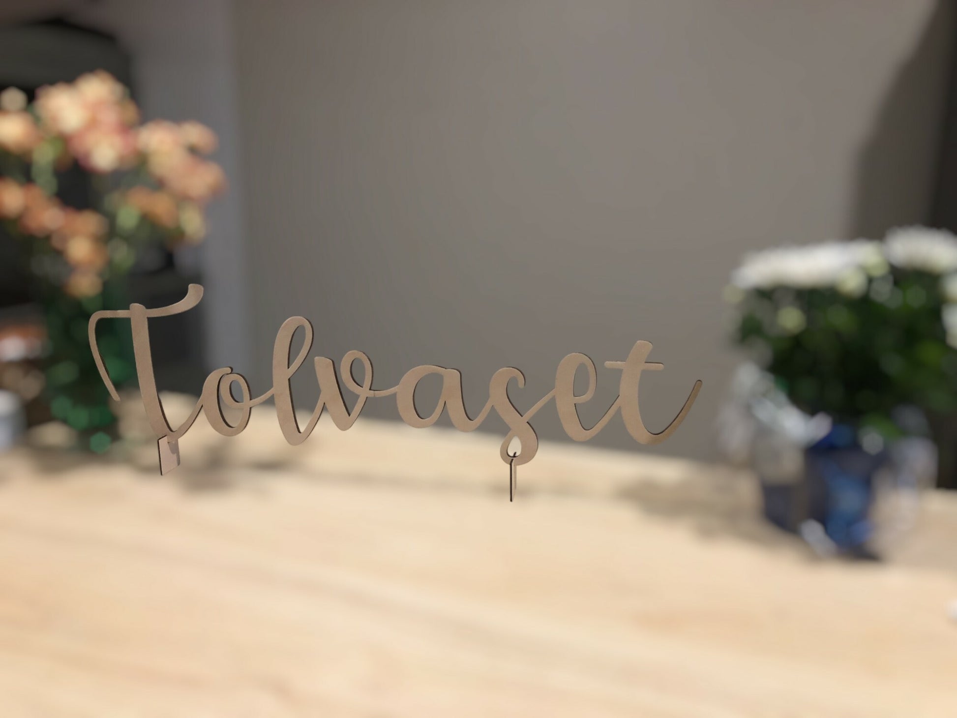 Pöytäkyltti omalla tekstillä