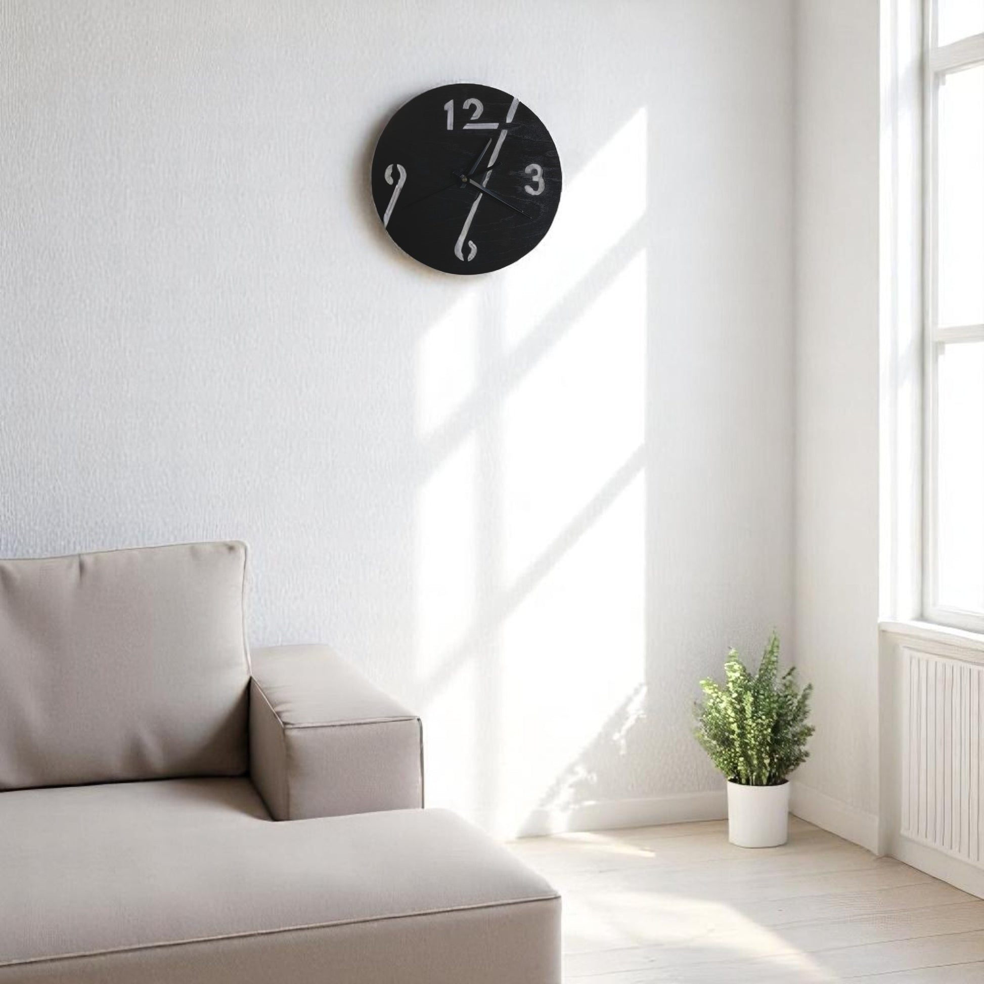 Design seinäkello musta
