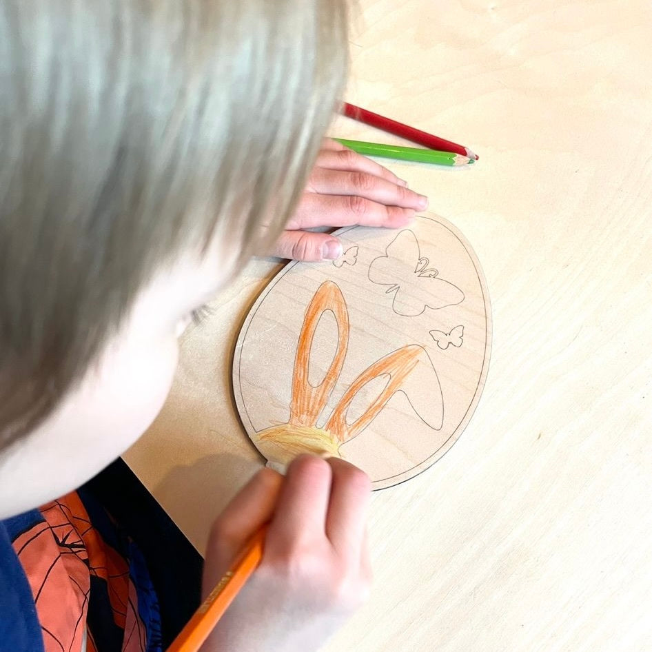 Väritettävät-pääsiäiskoristeet-lapsille-askartelu