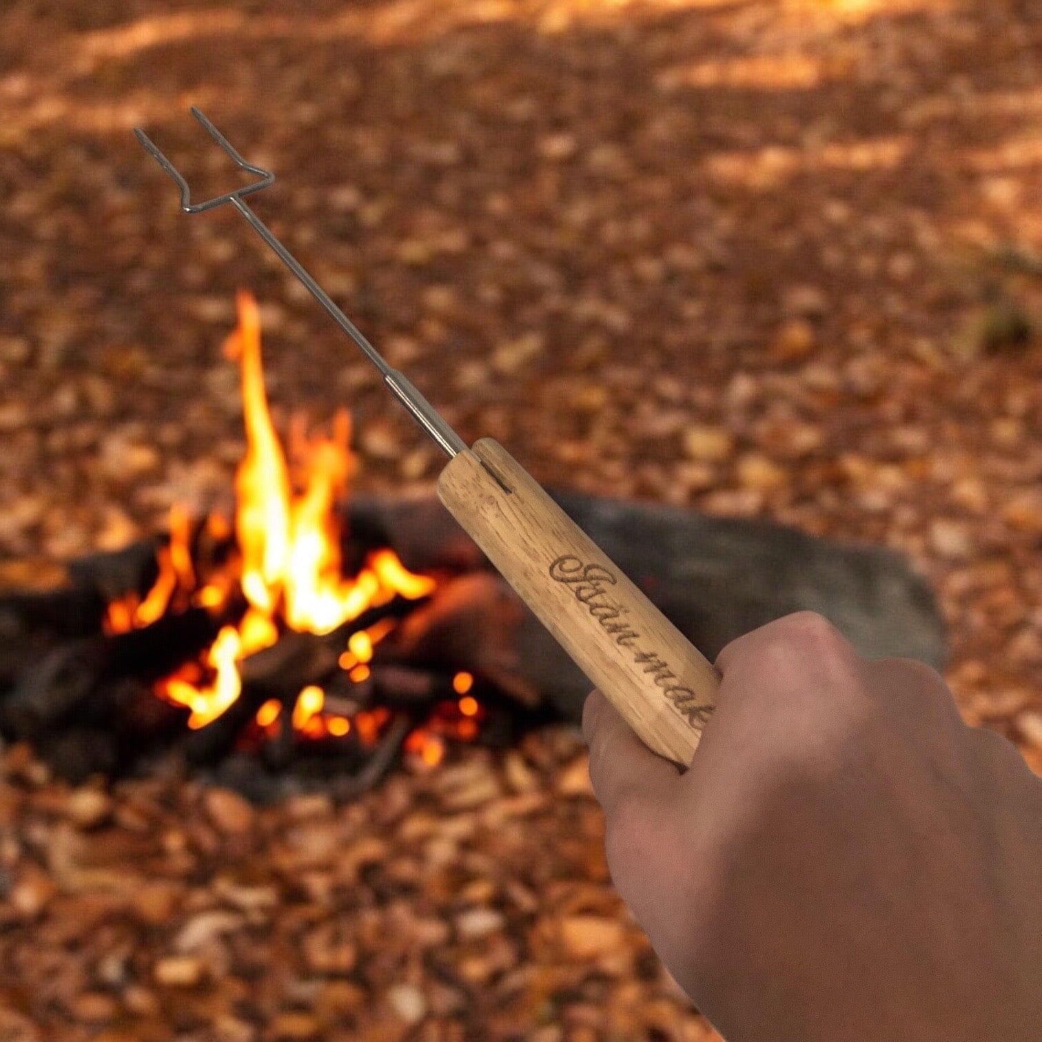 makkaratikku_omalla_tekstill_puuva